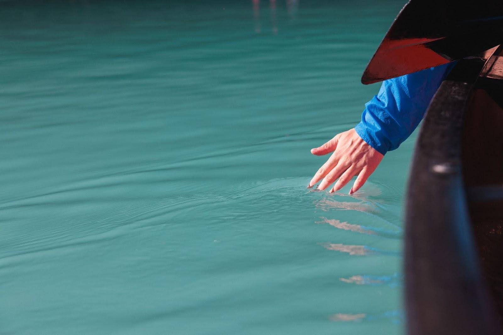 Emerald Lake sightseeing